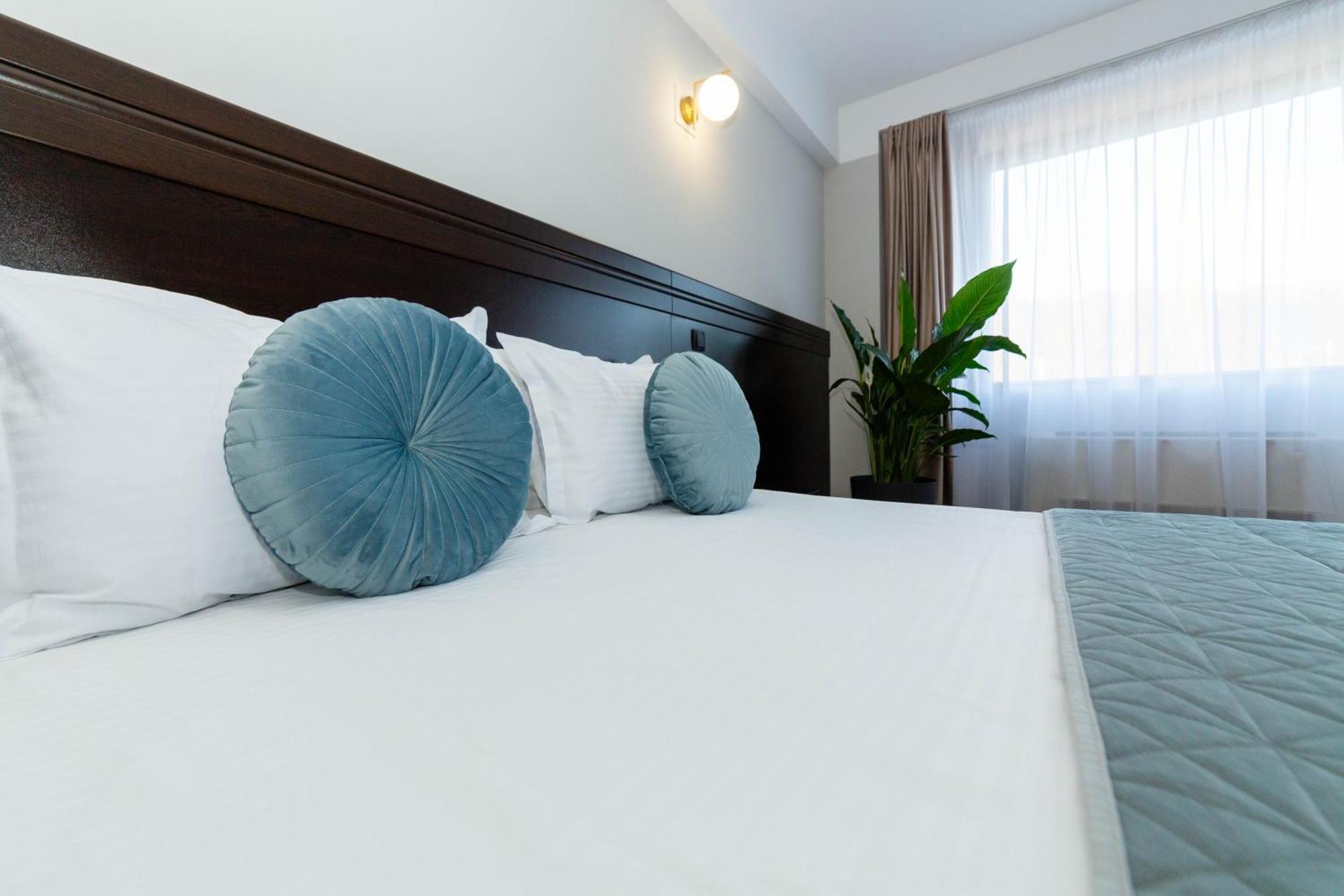 Hotel Restaurant Alesia Corunca Екстериор снимка