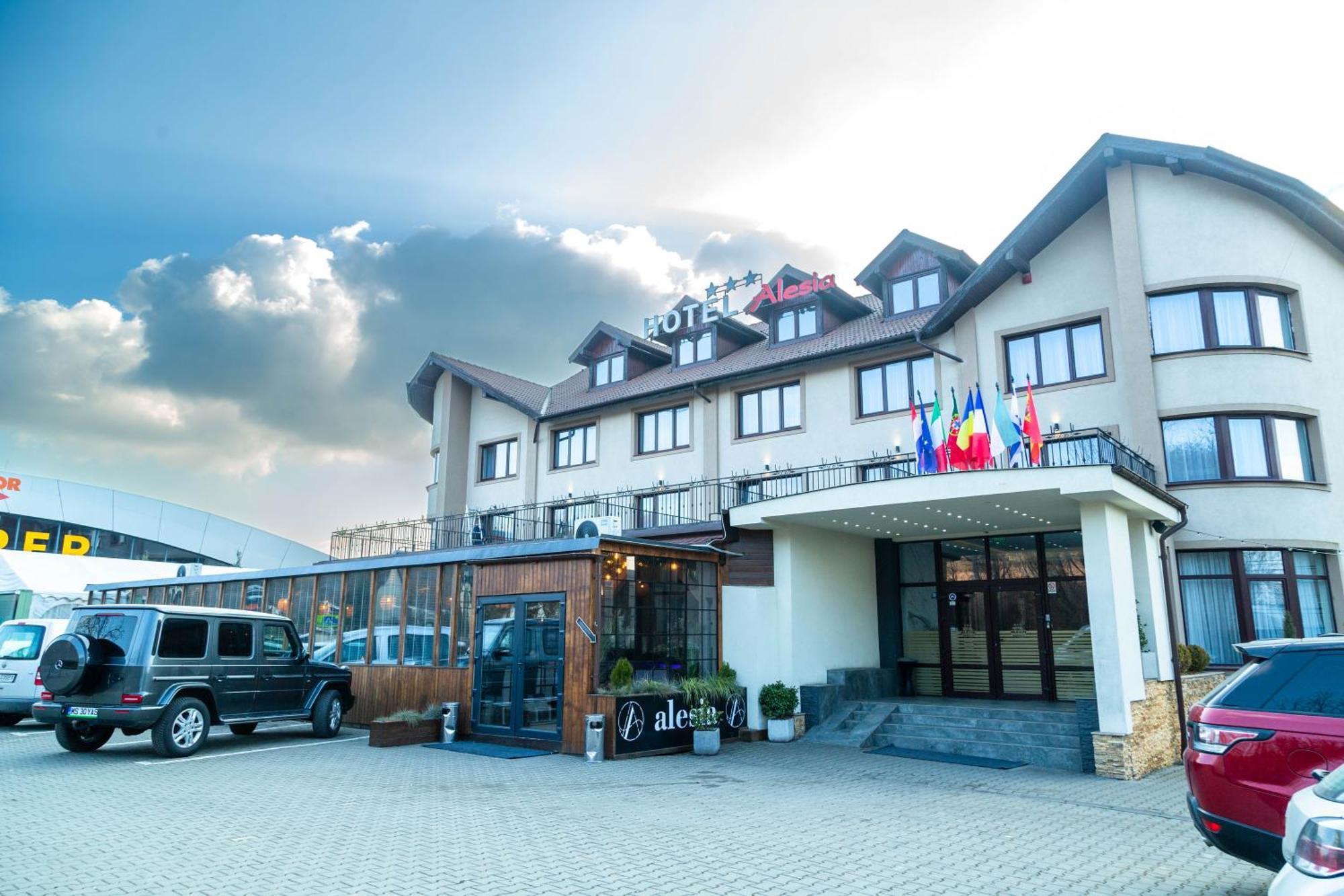 Hotel Restaurant Alesia Corunca Екстериор снимка